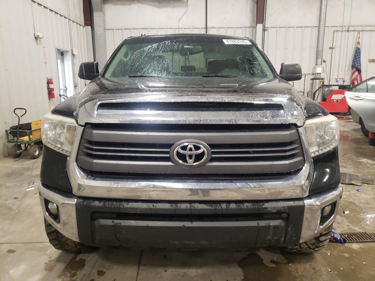 2014 Toyota Tundra - Image 5