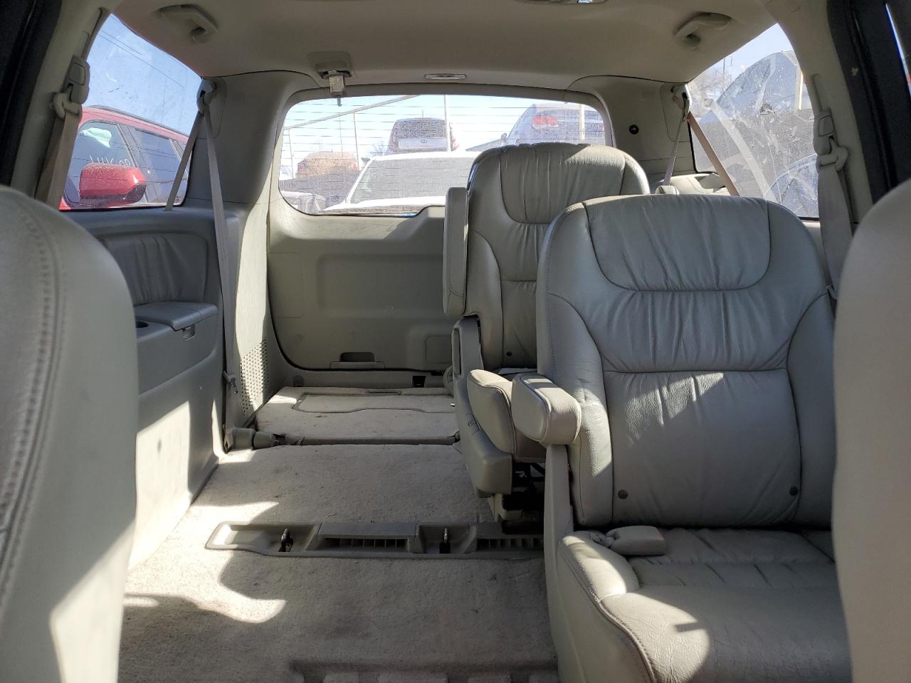 2007 Honda Odyssey - Image 10