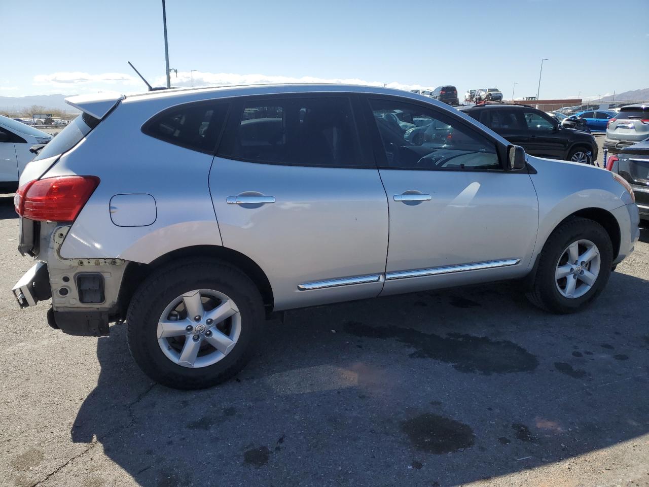 2012 Nissan Rogue - Image 3
