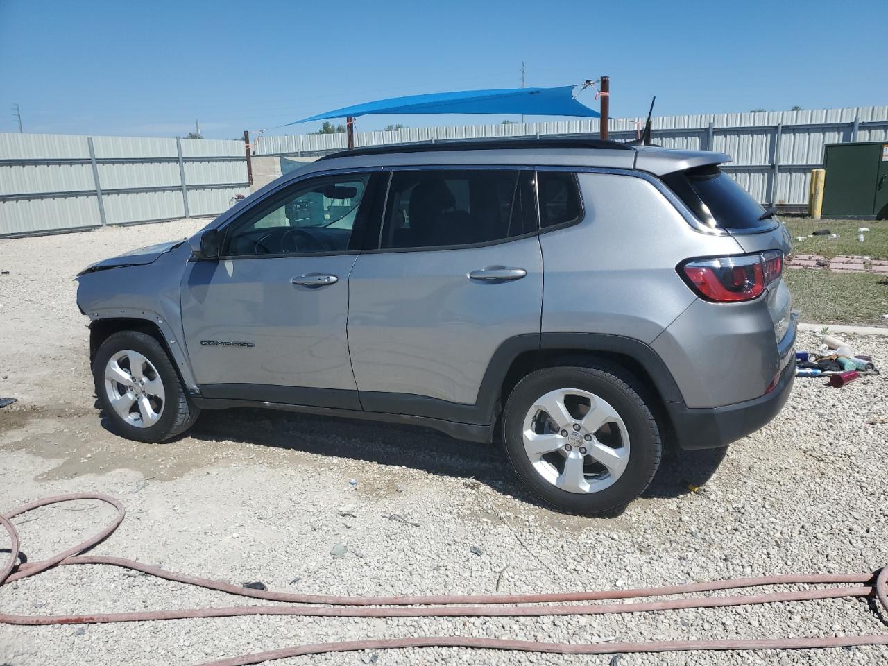 2019 Jeep Compass - Image 2