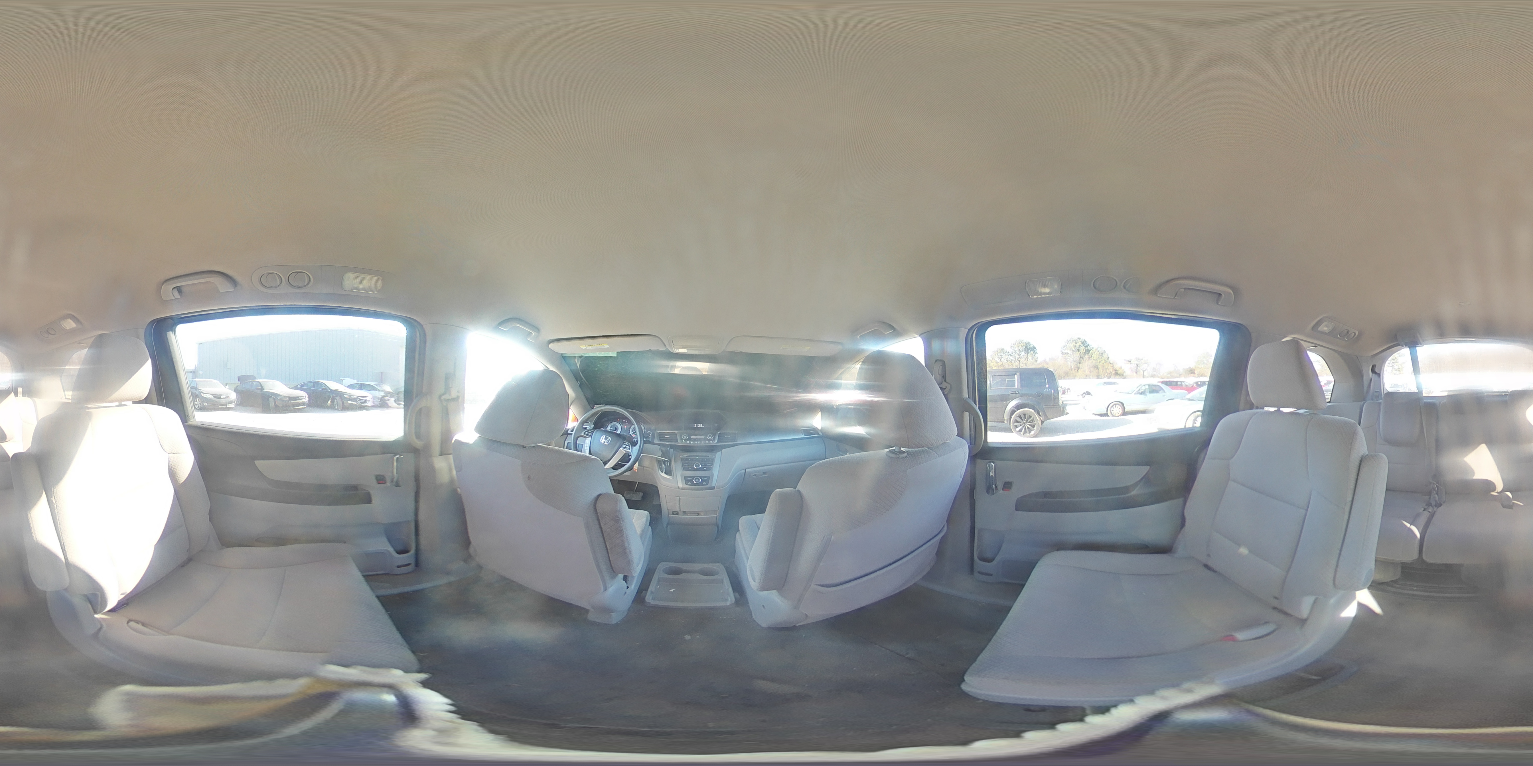 2015 Honda Odyssey - Image 13