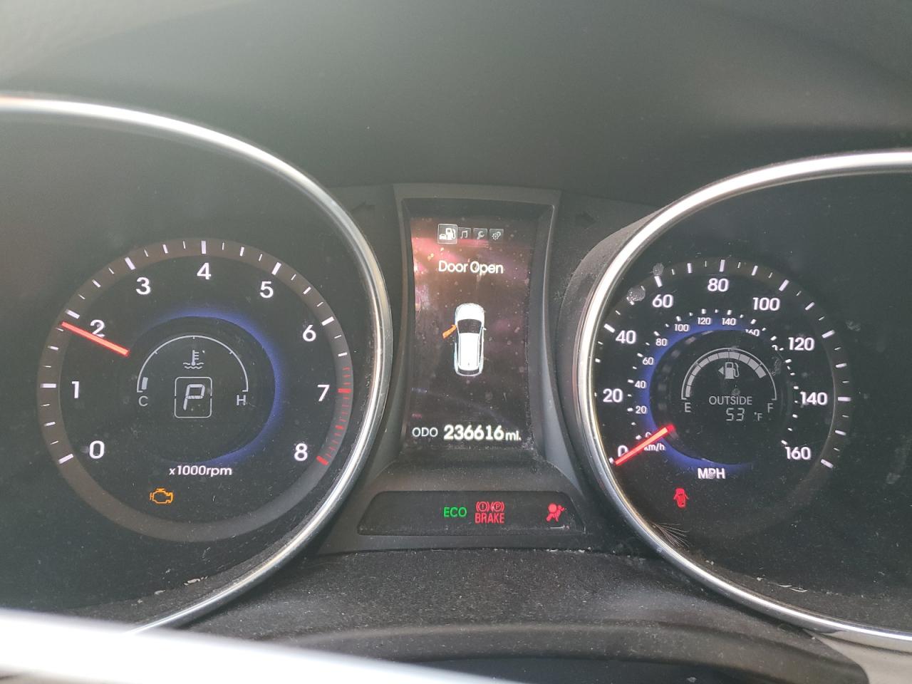 2014 Hyundai Santa Fe - Image 11