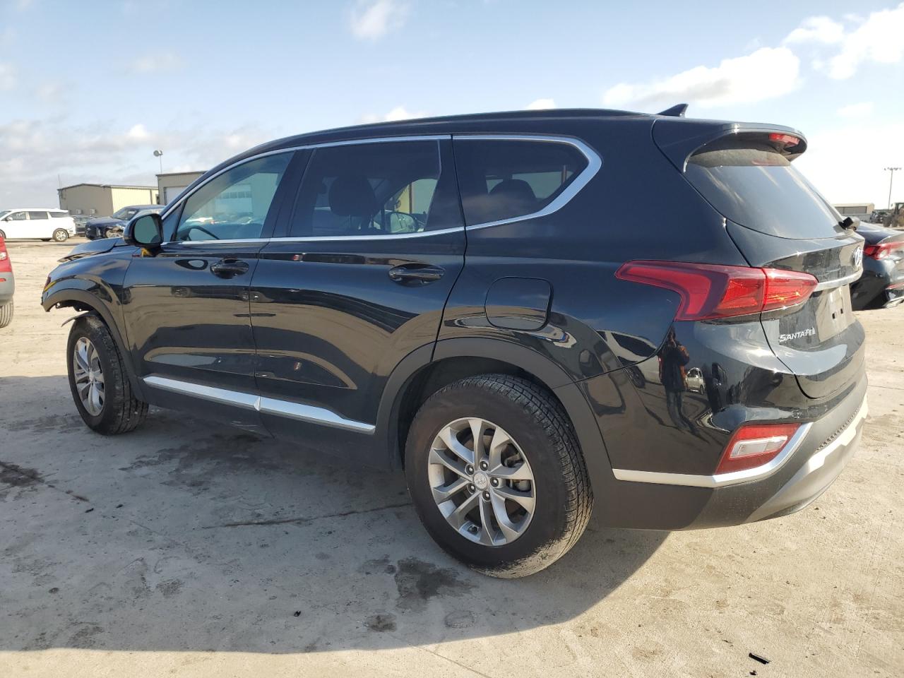 2020 Hyundai Santa Fe - Image 2