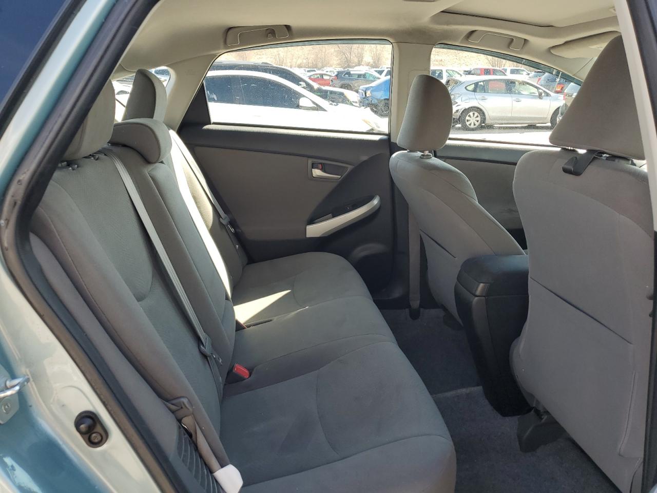 2013 Toyota Prius - Image 10