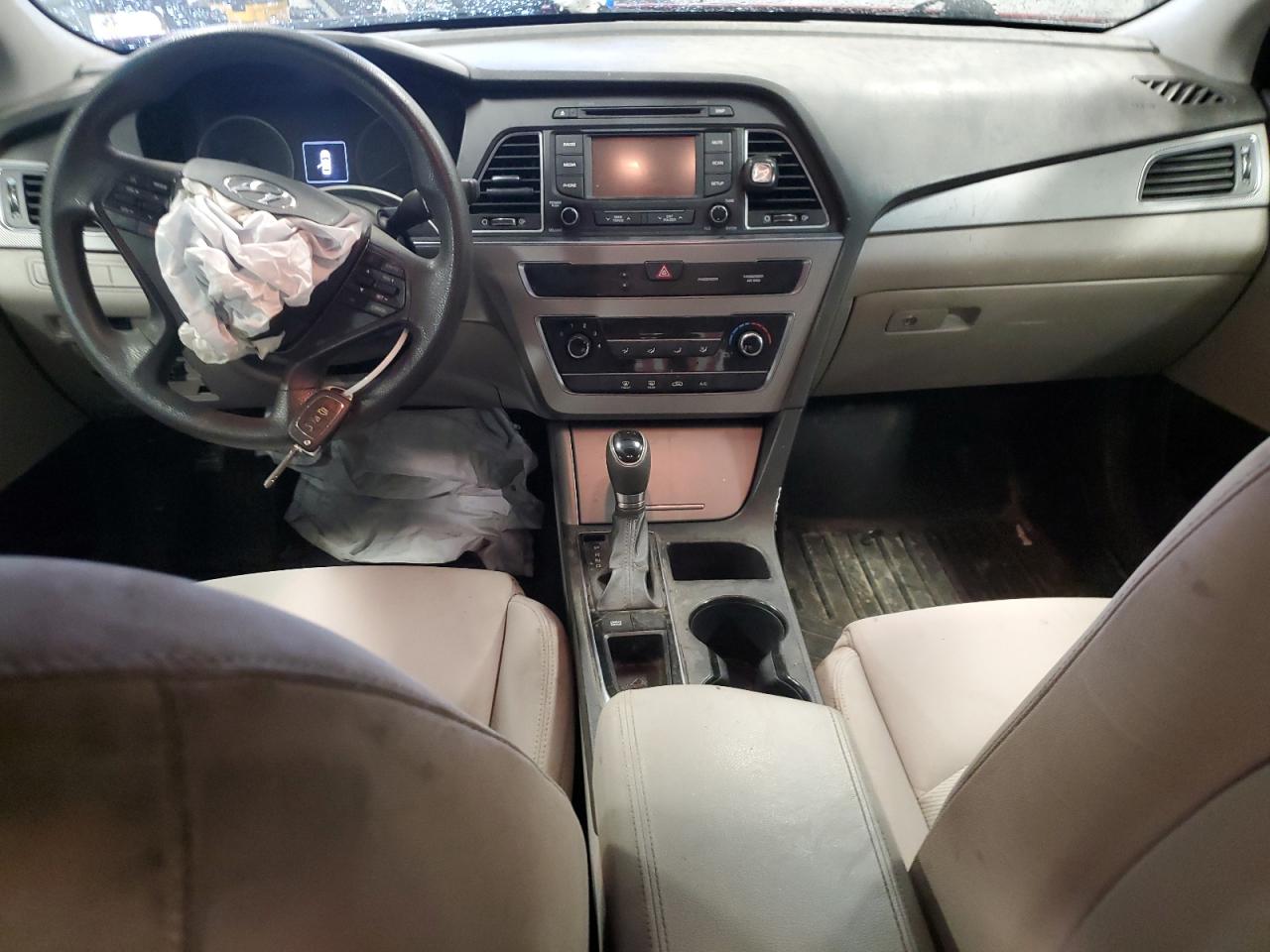 2015 Hyundai Sonata - Image 8