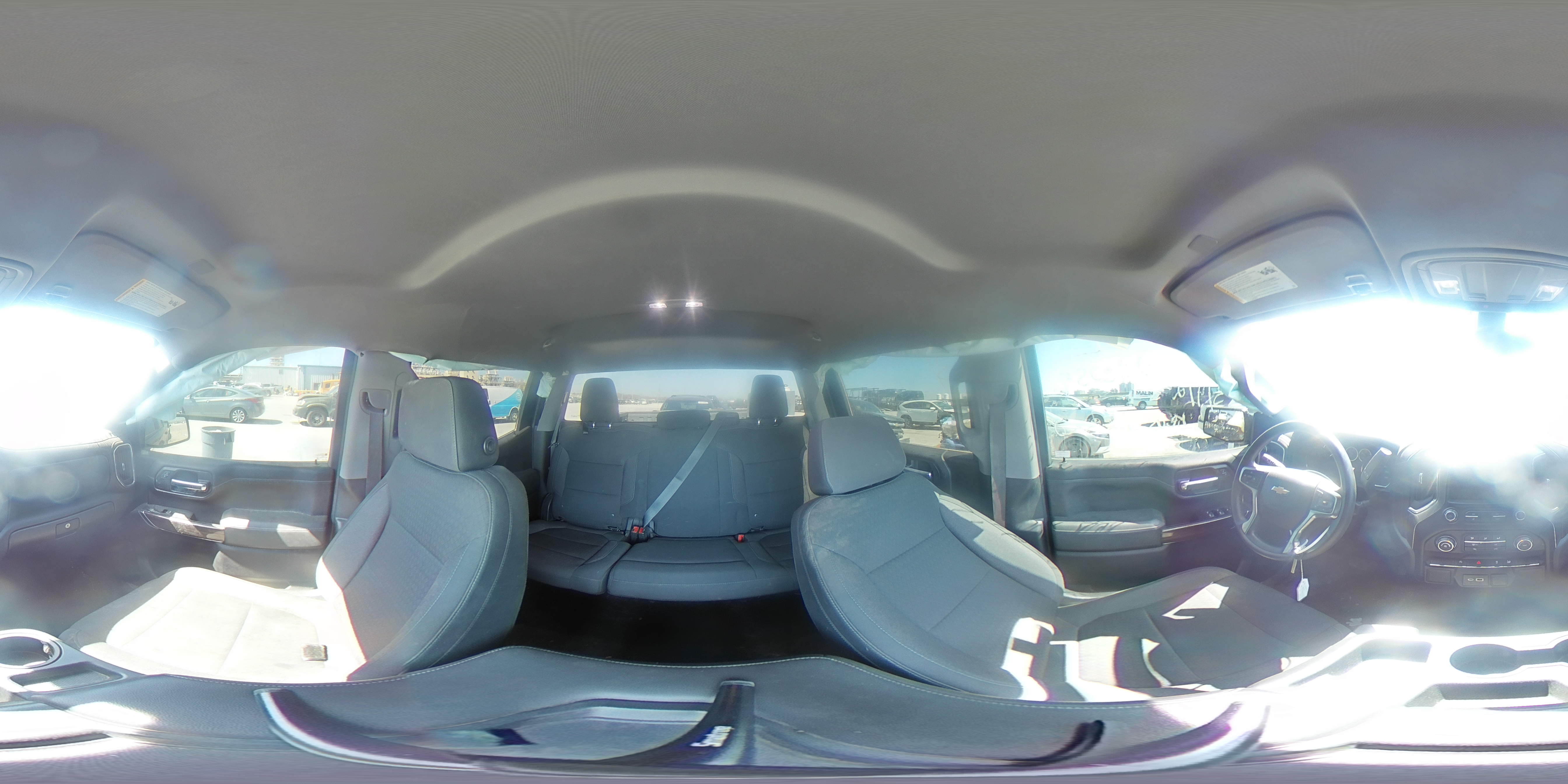 2020 Chevrolet Silverado - Image 13