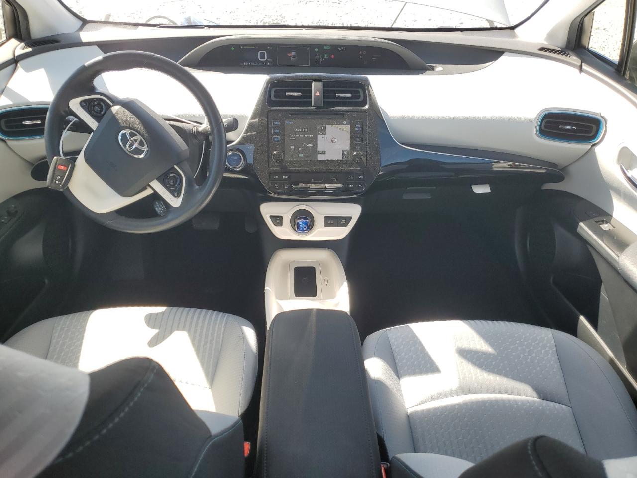 2016 Toyota Prius - Image 8