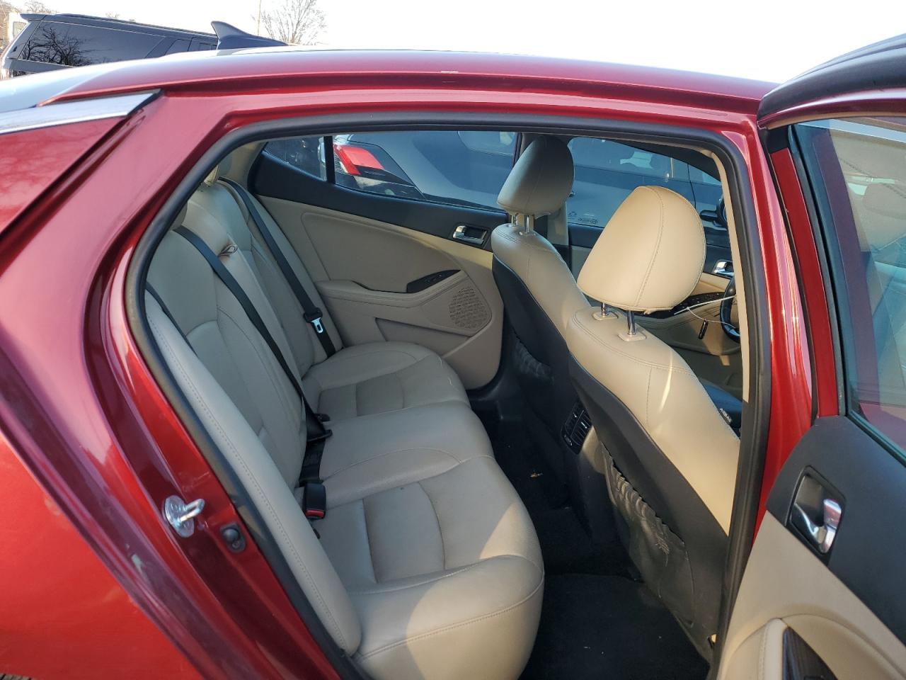 2014 Kia Optima - Image 10