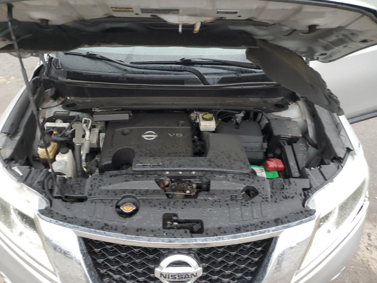 2015 Nissan Pathfinder - Image 13