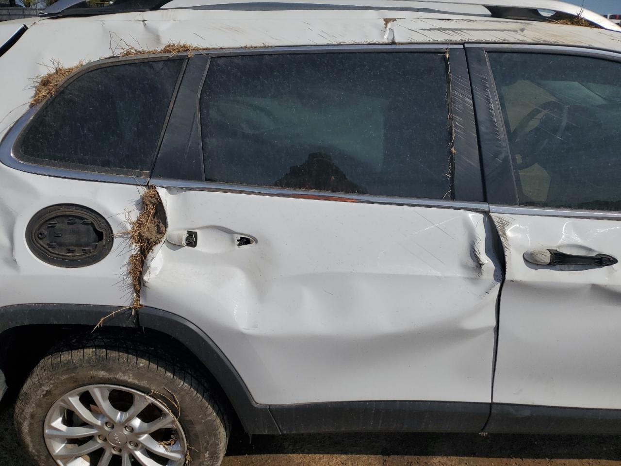 2019 Jeep Cherokee Latitude VIN: 1C4PJLCB4KD159528 Lot: 64958895