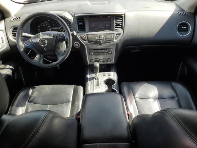  NISSAN PATHFINDER 2017 Czerwony
