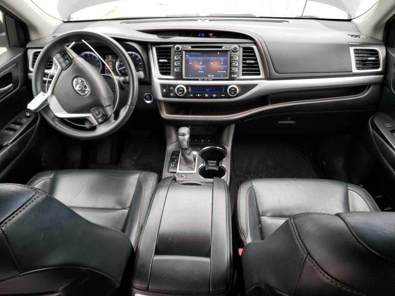 2016 Toyota Highlander - Image 8