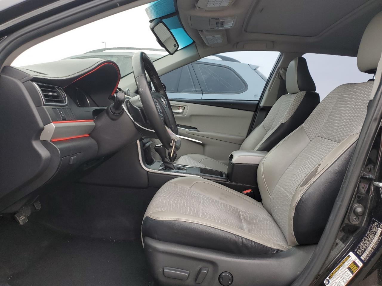 2015 Toyota Camry - Image 7