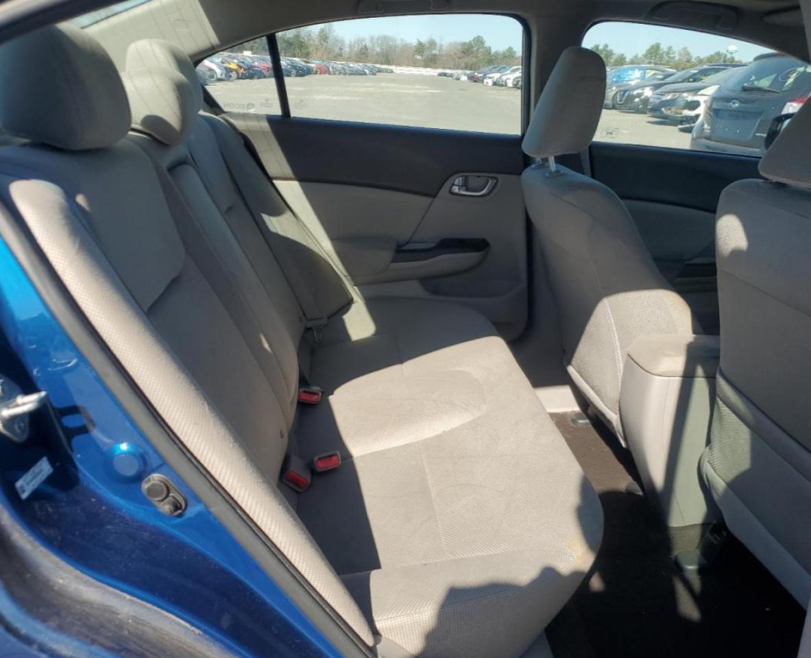2012 Honda Civic - Image 10