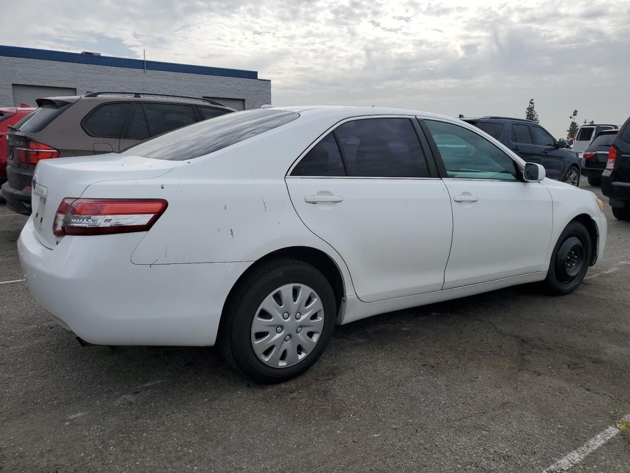 2010 Toyota Camry - Image 3