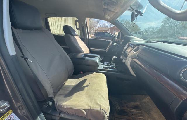 Пикапы TOYOTA TUNDRA 2016 Серый