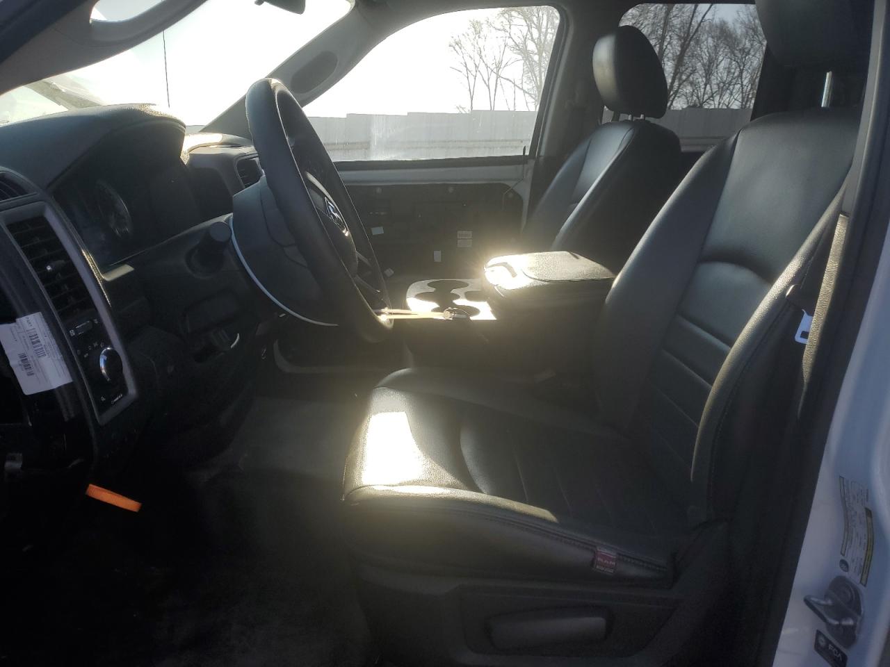 2021 RAM 1500 - Image 7
