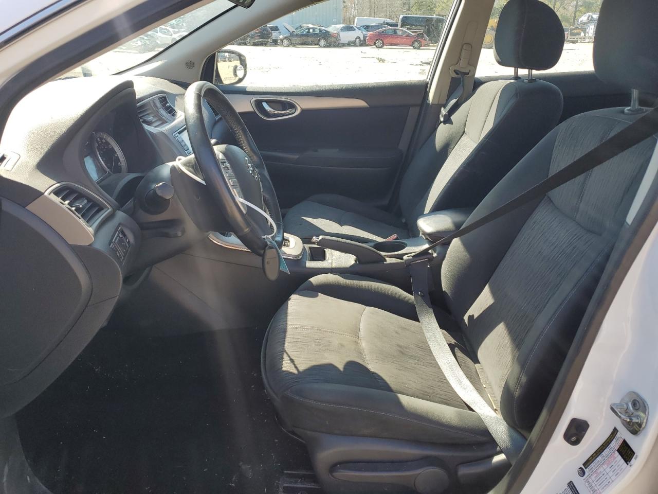2015 Nissan Sentra - Image 7