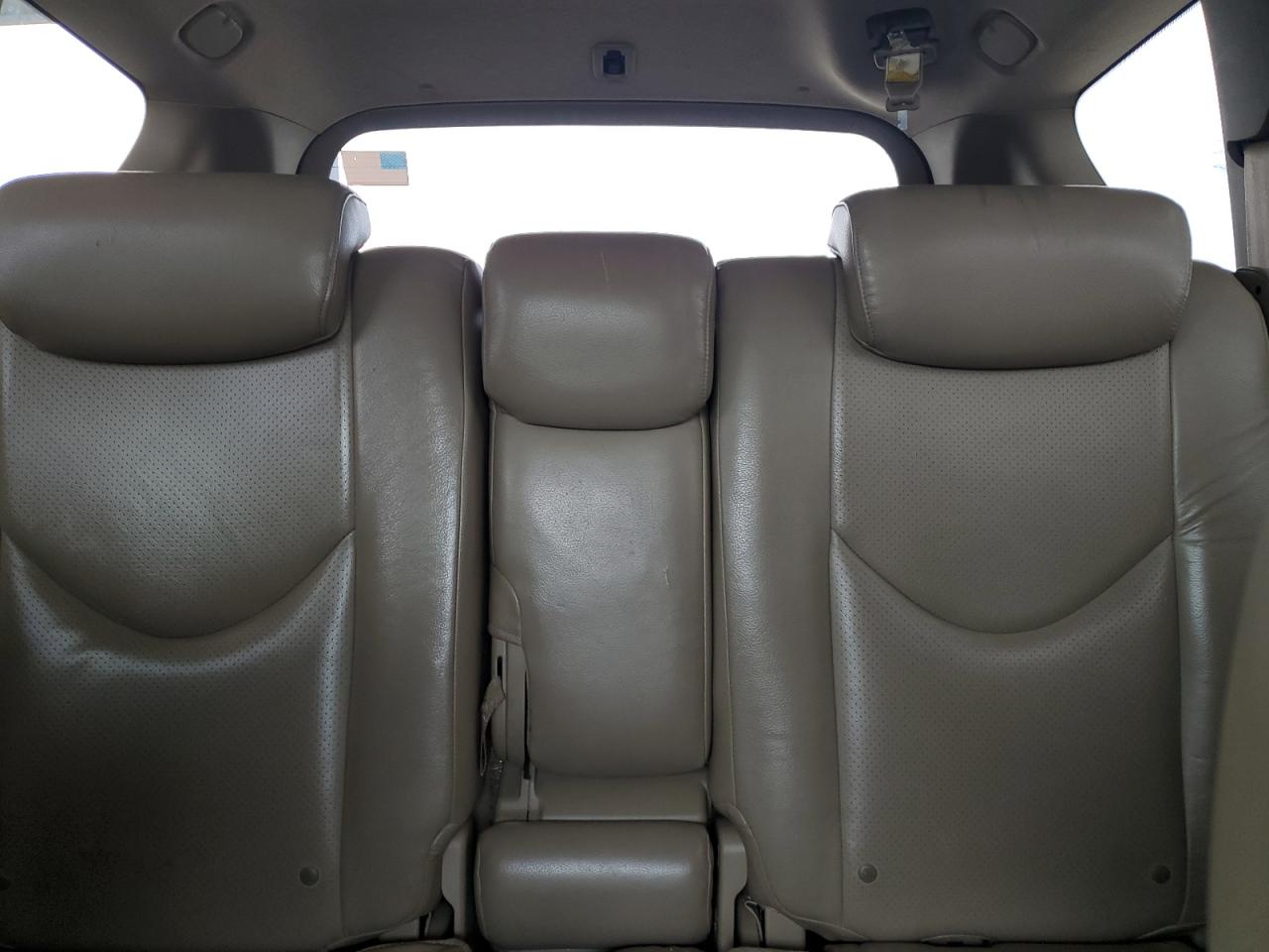 2011 Toyota RAV 4 - Image 10