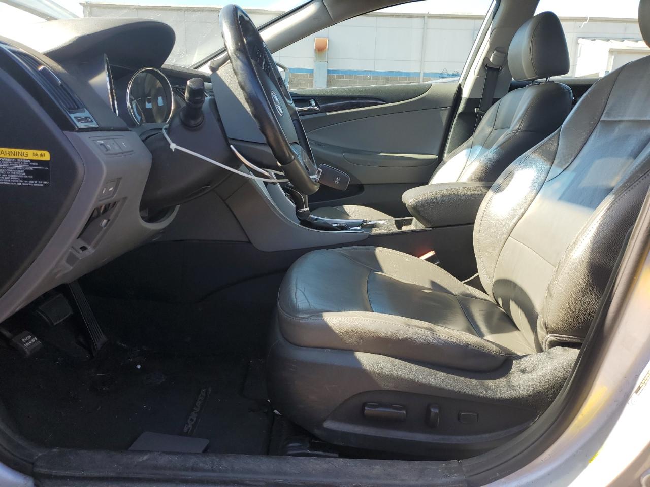 2012 Hyundai Sonata - Image 7