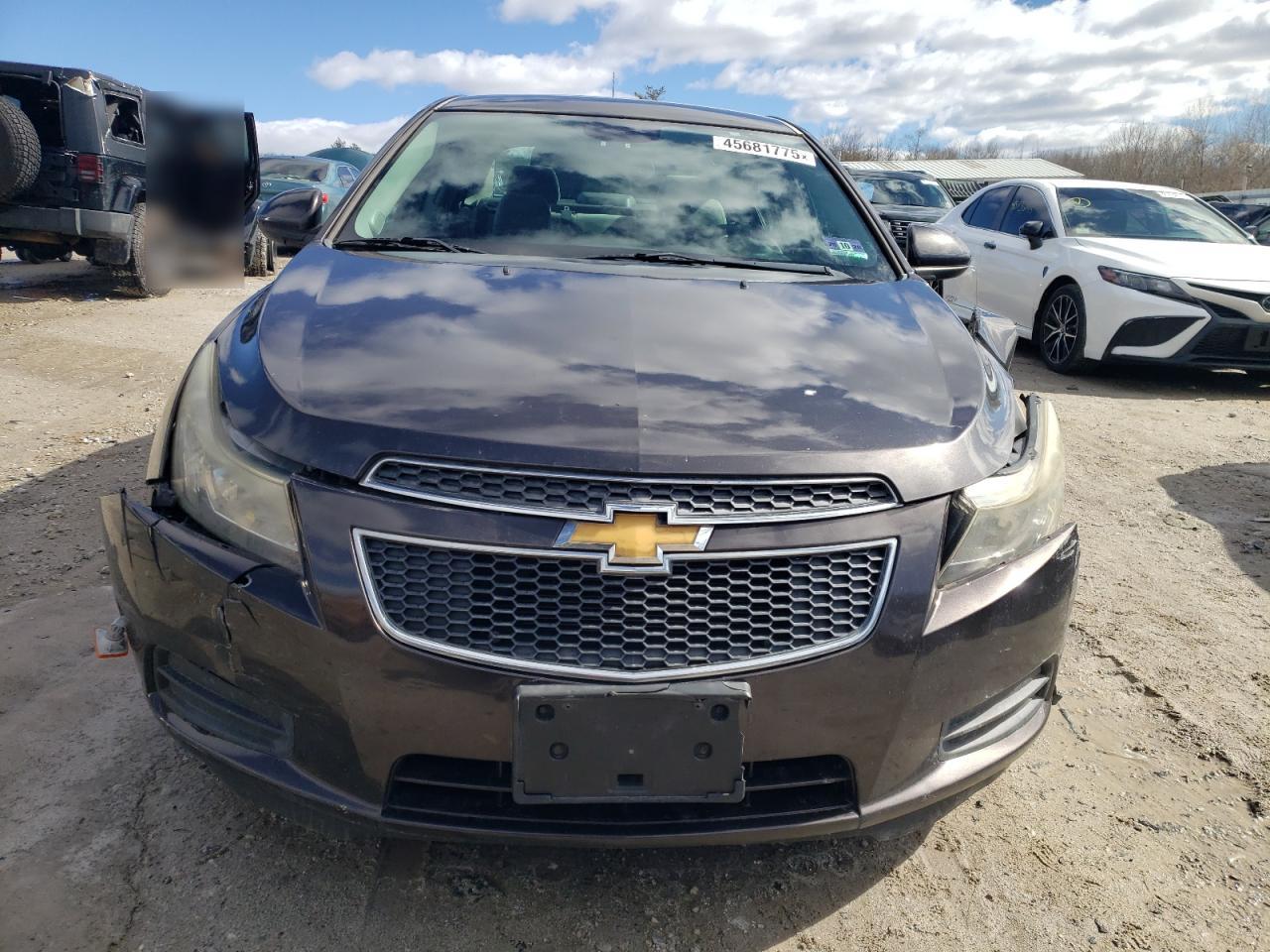 2014 Chevrolet Cruze - Image 5