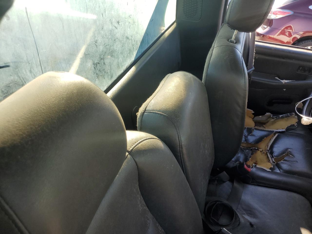 2005 GMC New Sierra C1500 VIN: 1GTEC14V35Z218526 Lot: 48959935