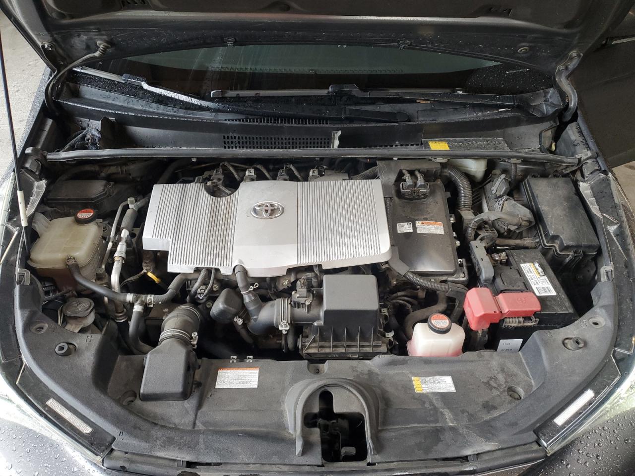 2016 Toyota Prius - Image 11