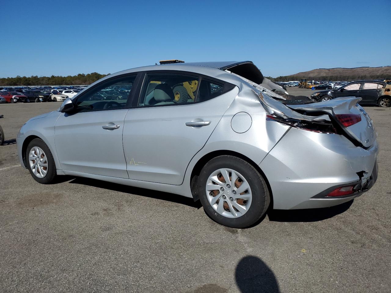 2019 Hyundai Elantra - Image 2