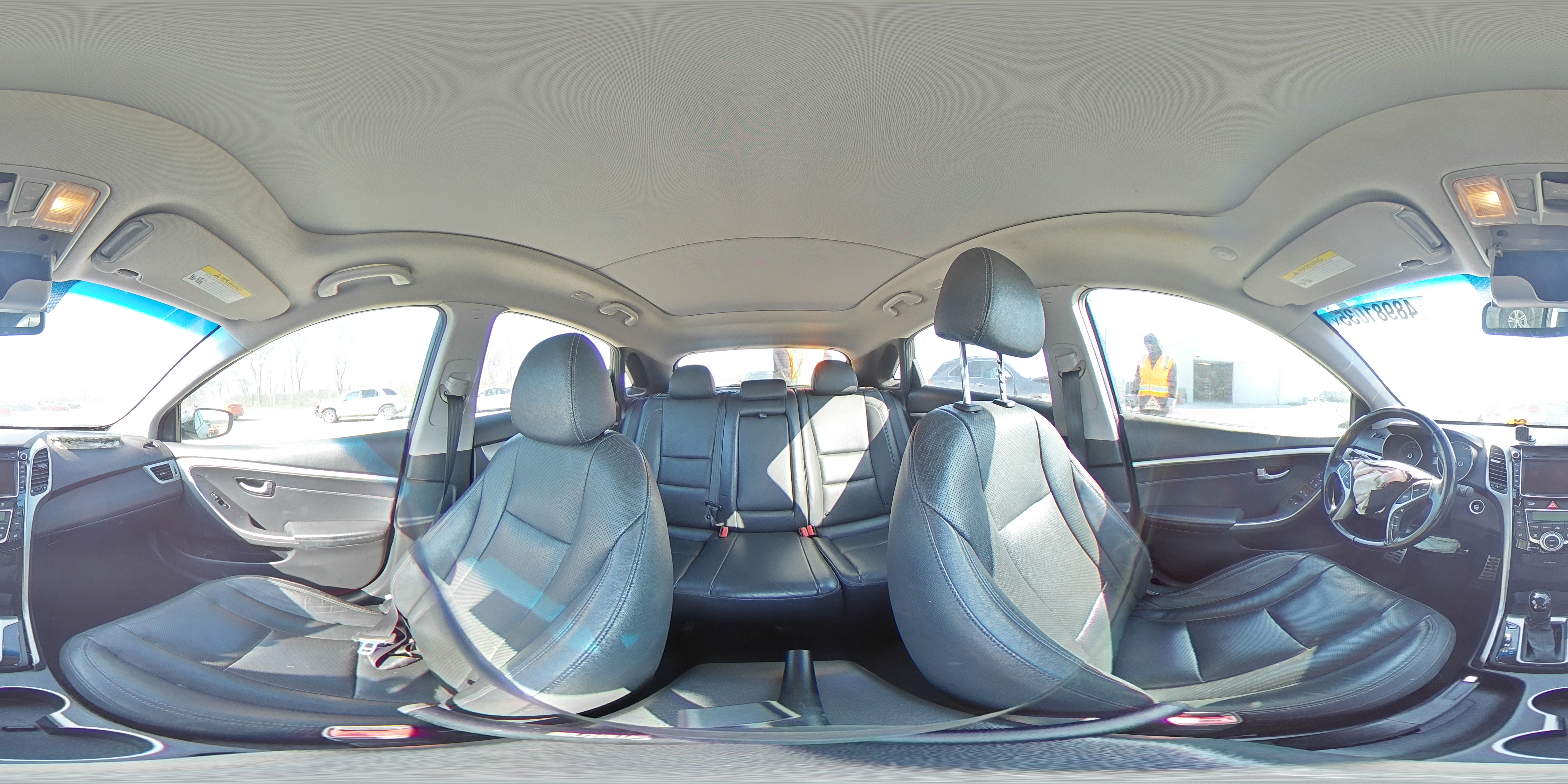2014 Hyundai Elantra - Image 13