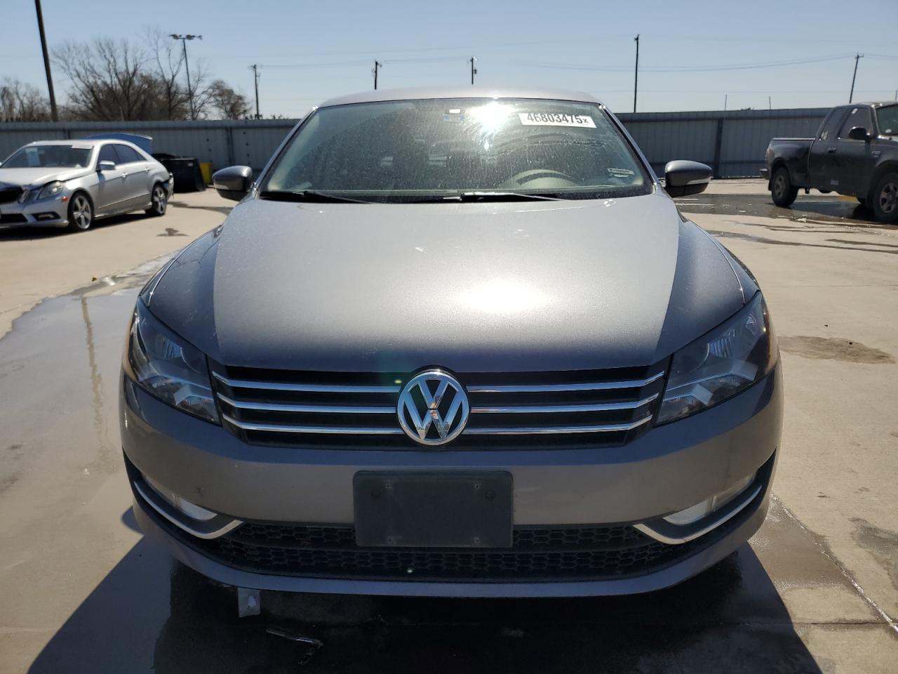 2015 Volkswagen Passat - Image 5