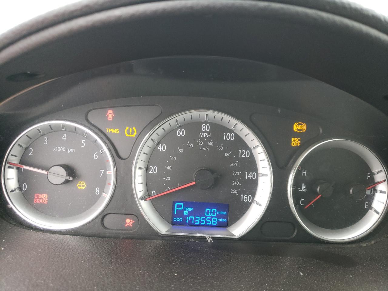 2010 Hyundai Sonata - Image 9
