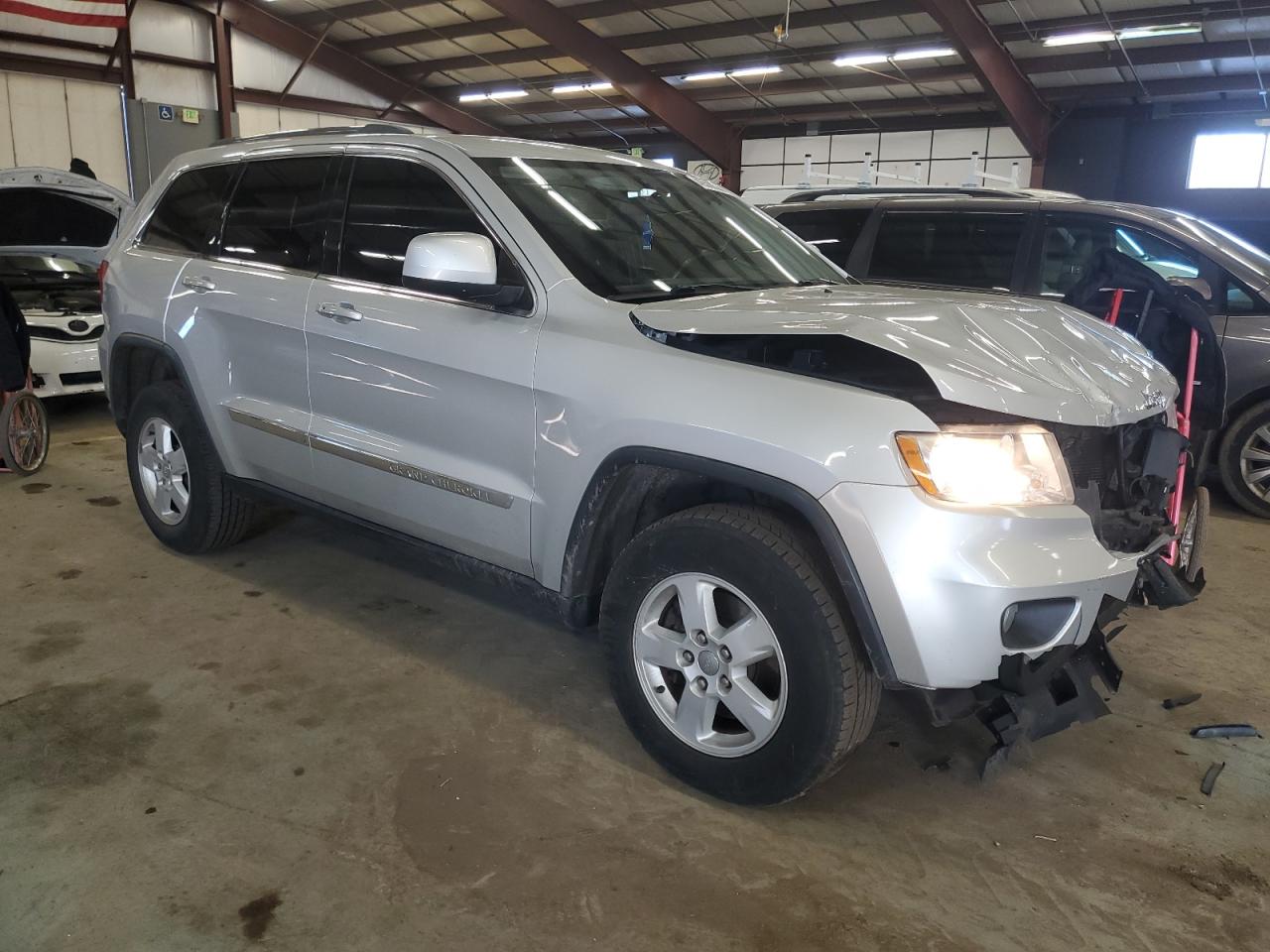 2012 Jeep Grand Cherokee - Image 4