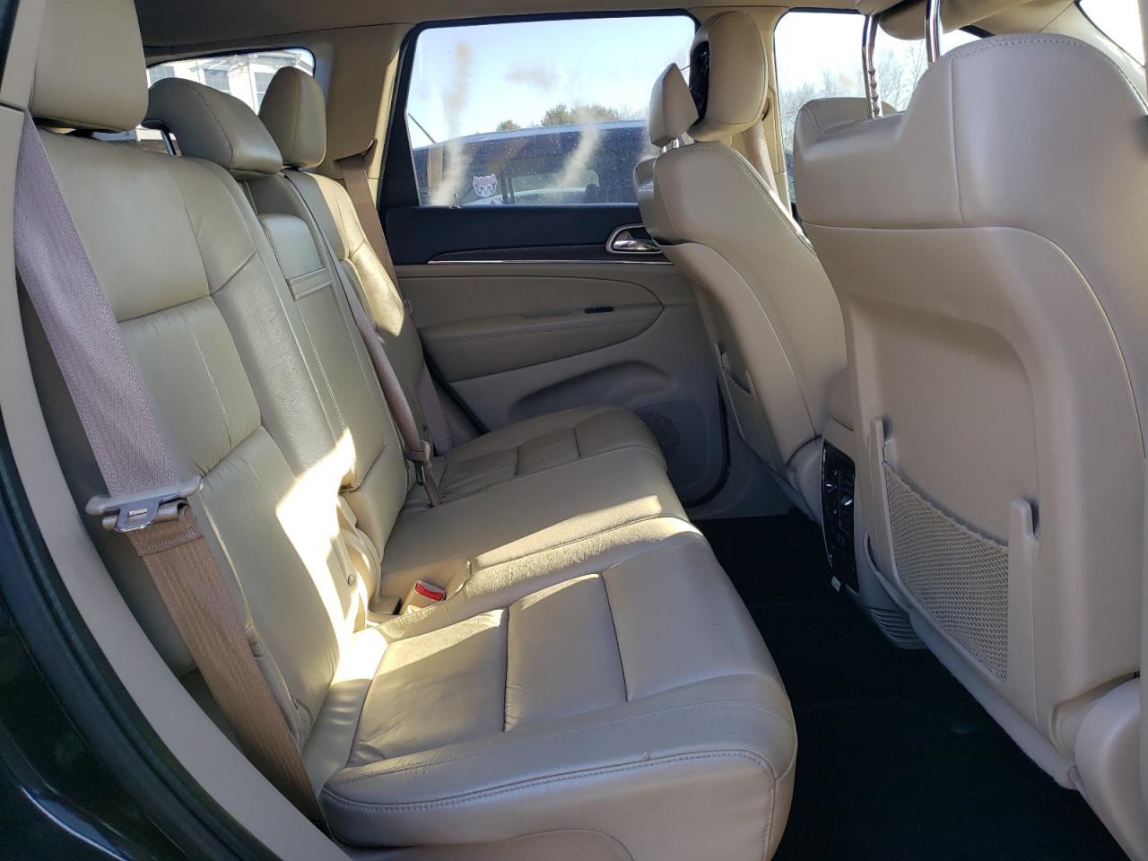 2015 Jeep Grand Cherokee - Image 11