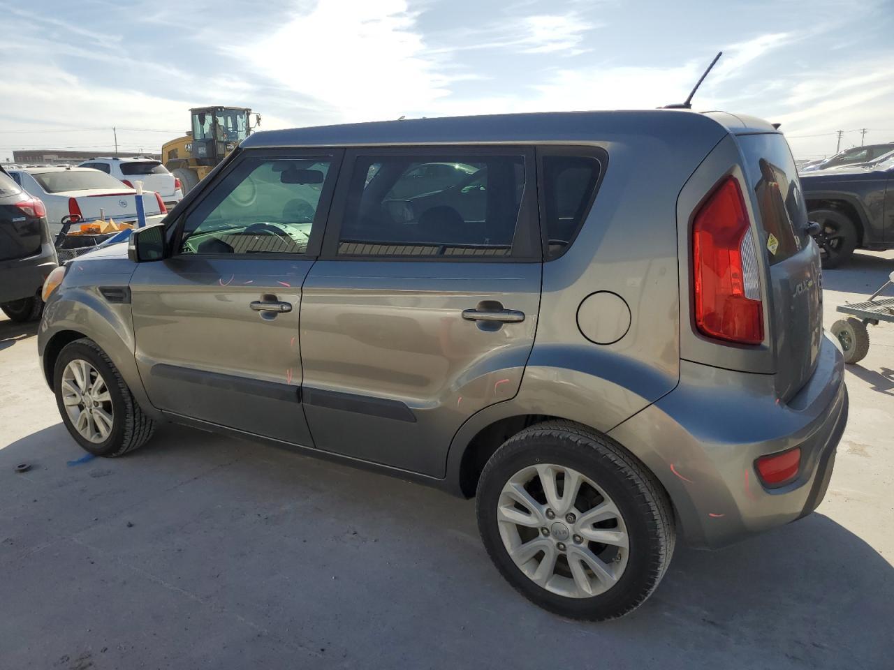 2013 Kia Soul - Image 2