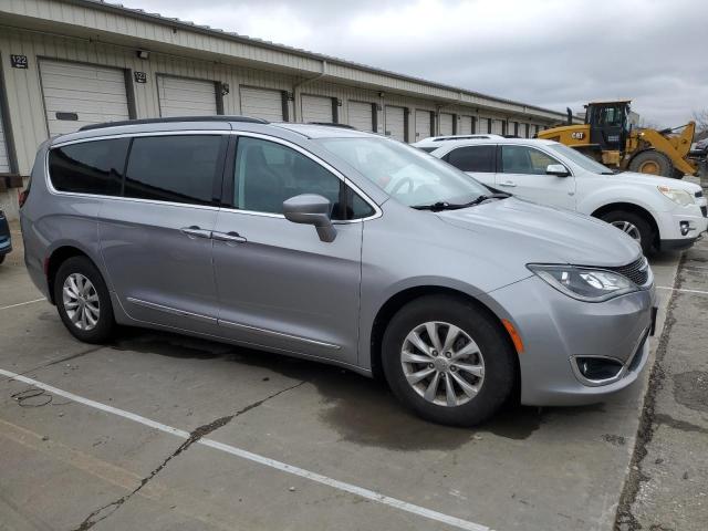 Minivans CHRYSLER PACIFICA 2017 Silver