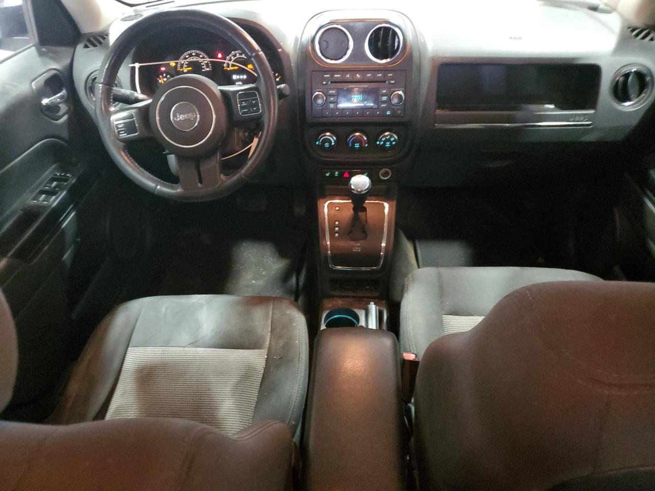 2017 Jeep Liberty (Patriot) - Image 8