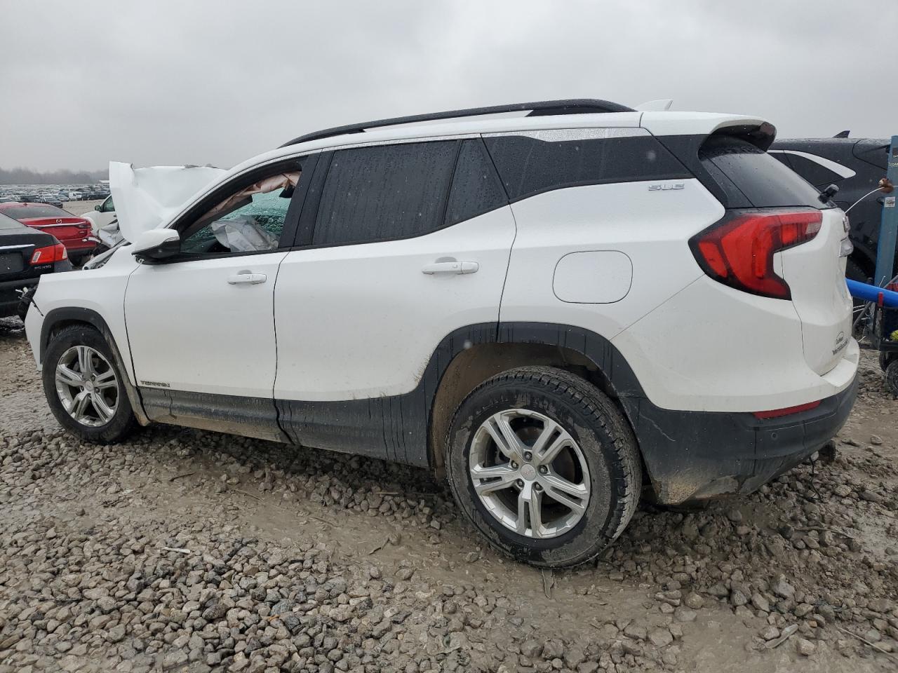 2019 GMC Terrain - Image 2