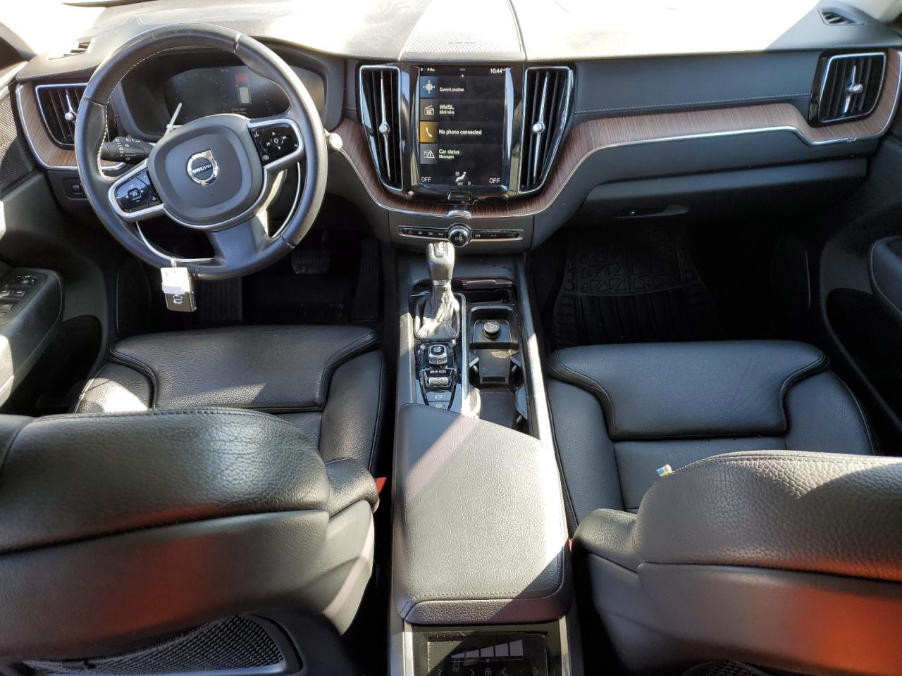 2020 Volvo XC60 - Image 8