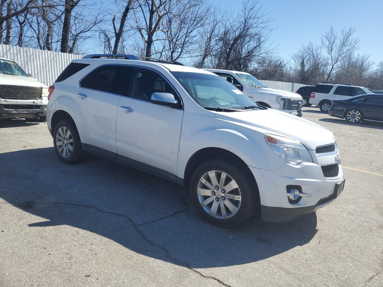 2010 Chevrolet Equinox - Image 4