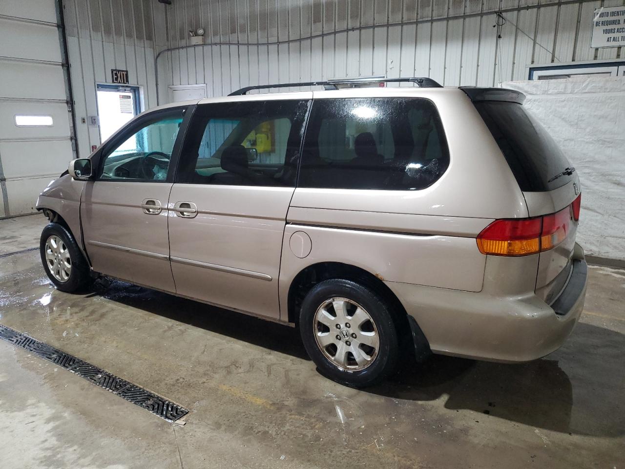 2004 Honda Odyssey - Image 2