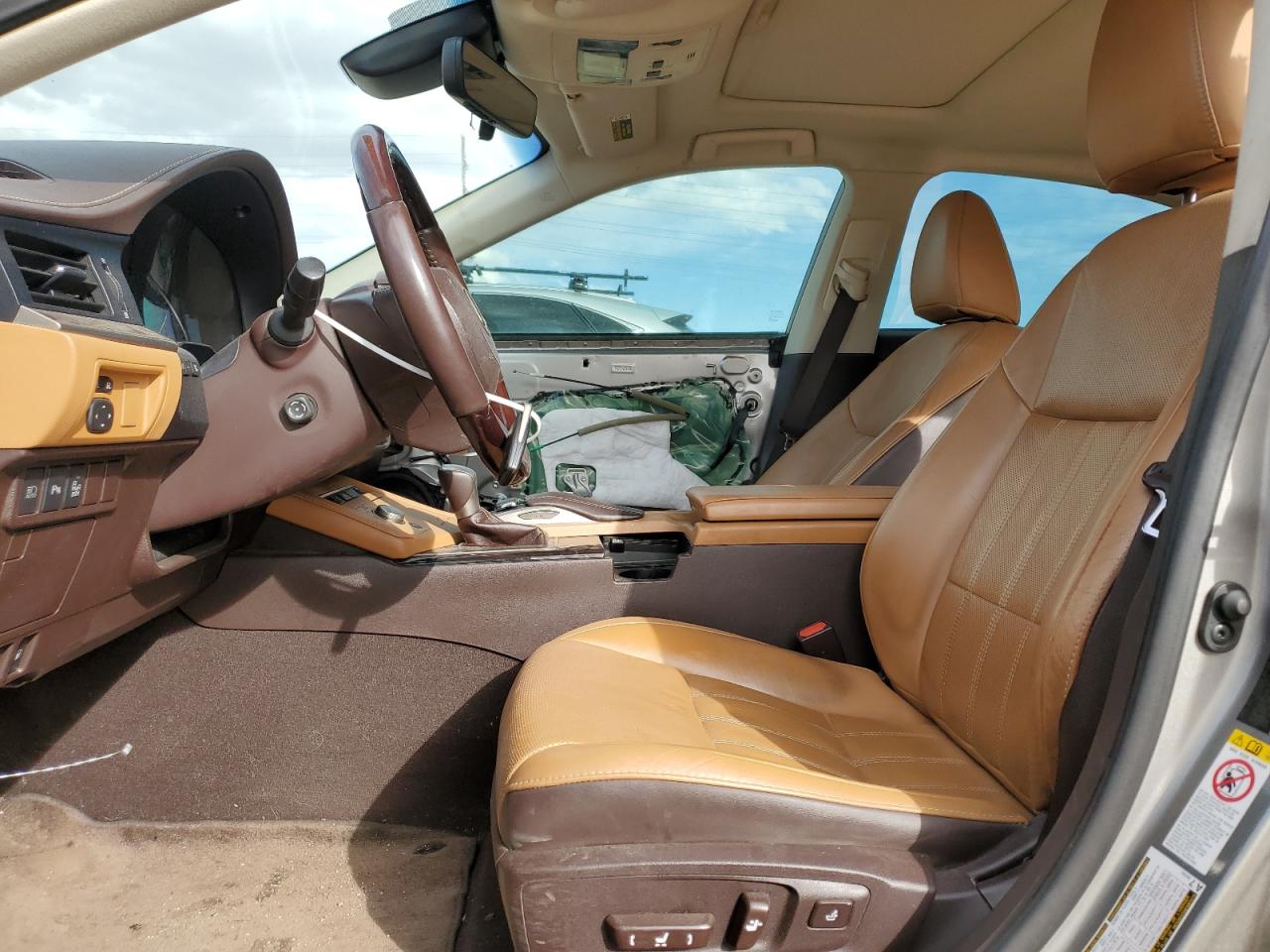 2018 Lexus ES - Image 7