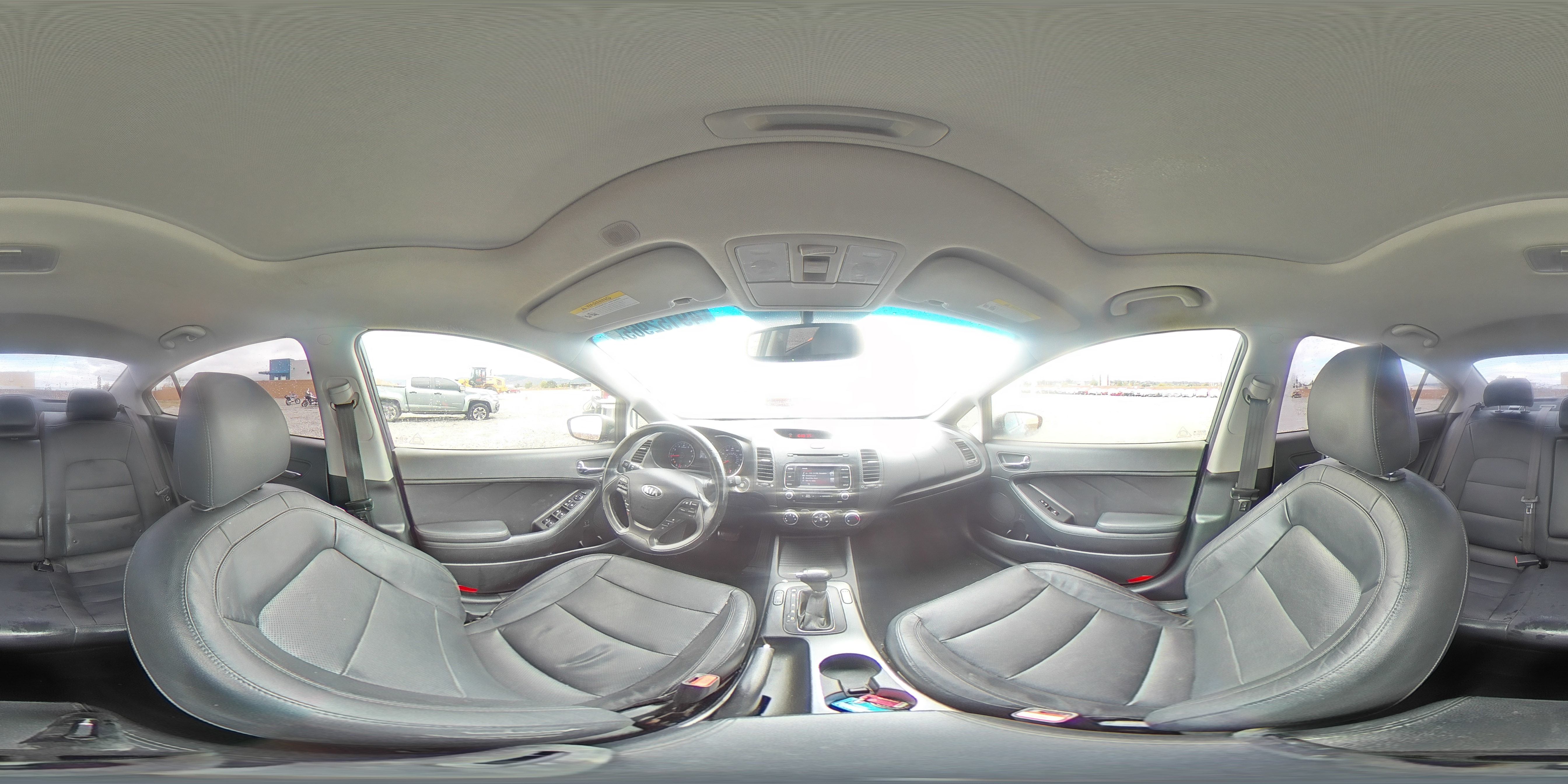 2015 Kia Forte - Image 12