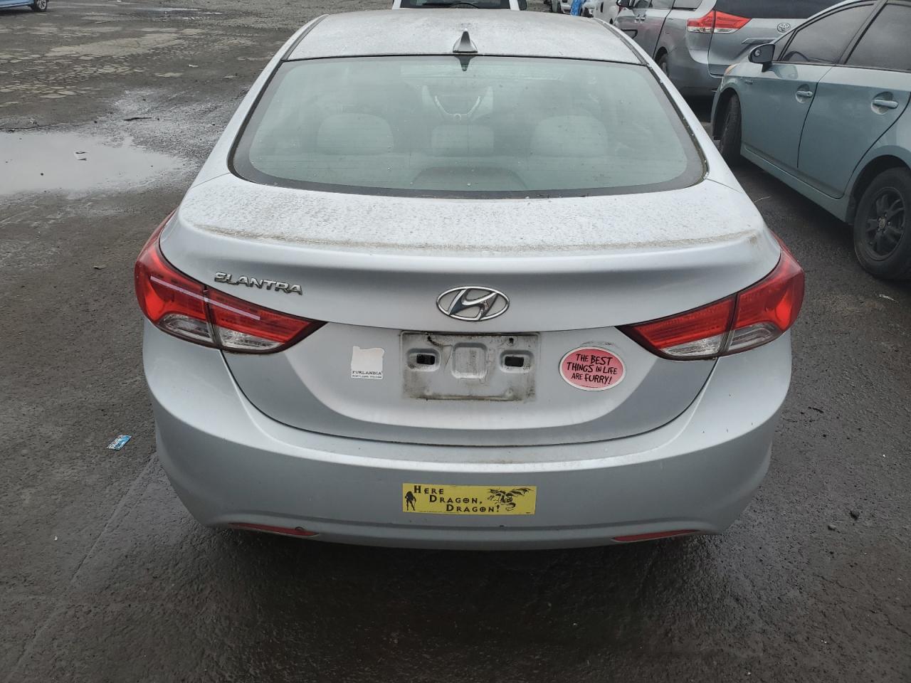 2012 Hyundai Elantra - Image 6