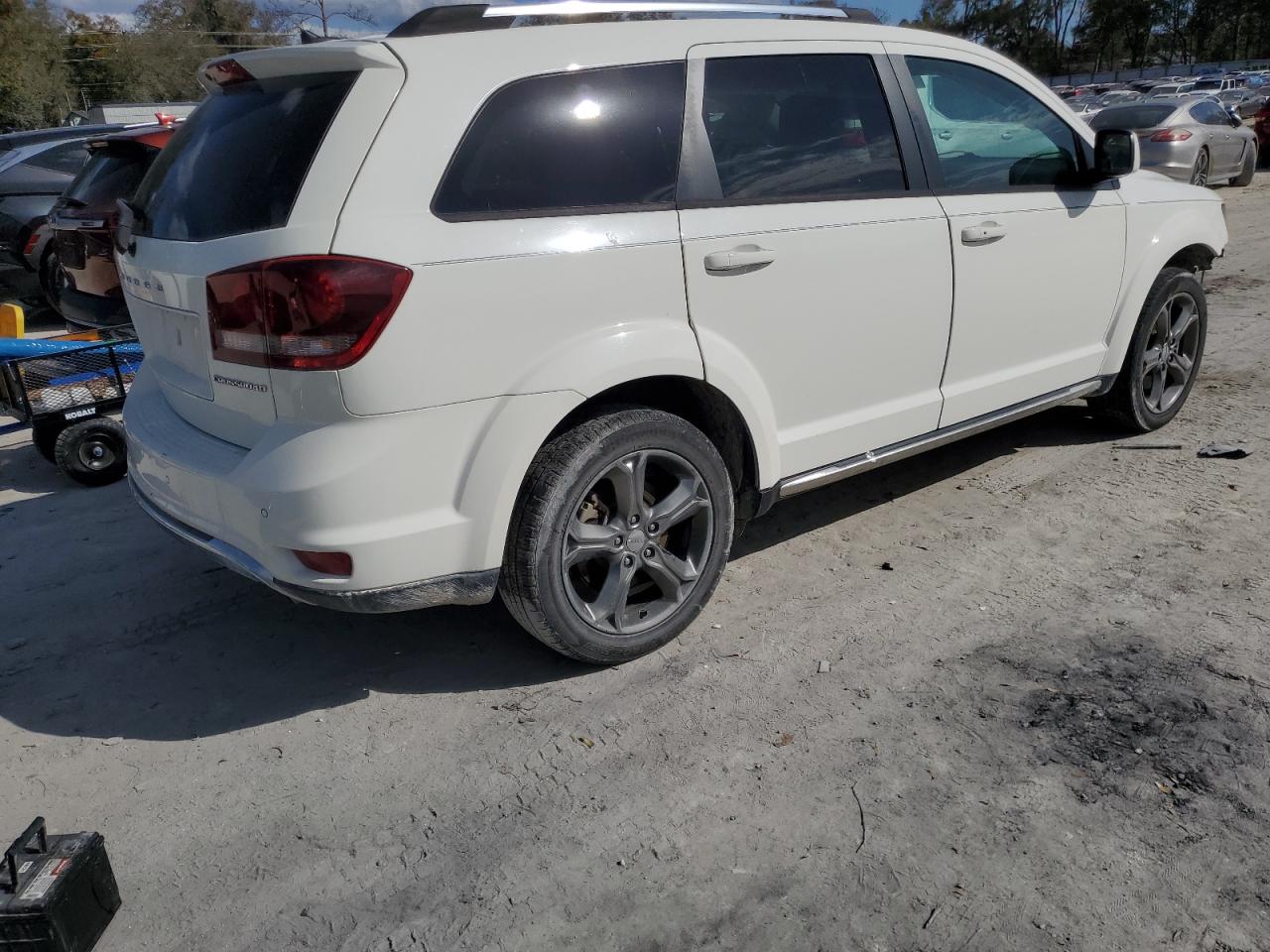 2016 Dodge Journey - Image 3