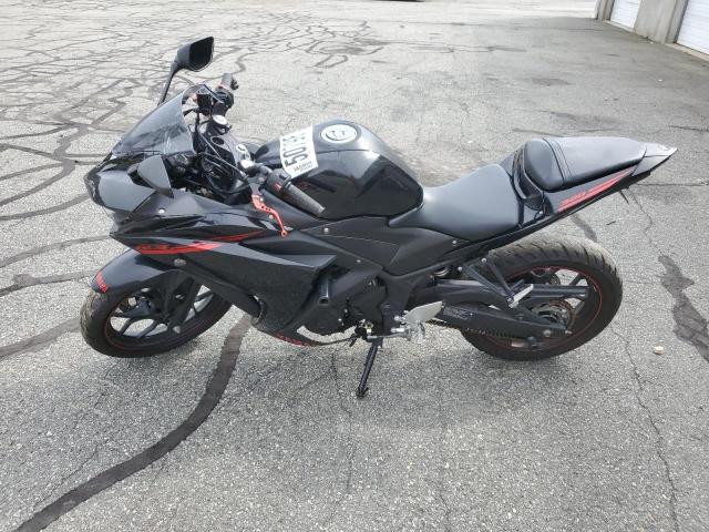 2015 YAMAHA YZFR3 