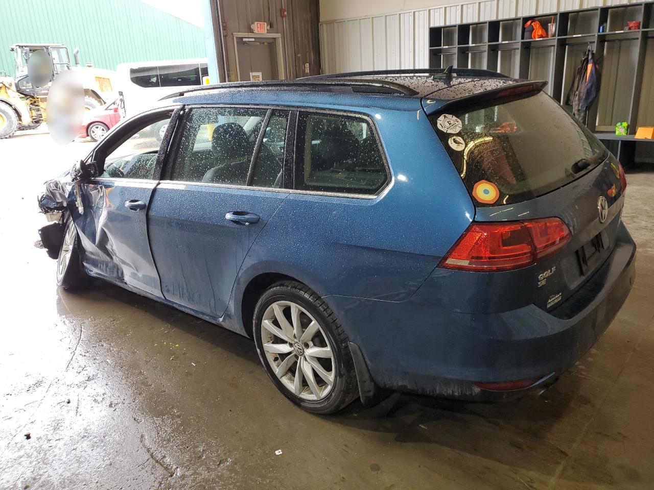 2017 Volkswagen Golf - Image 2