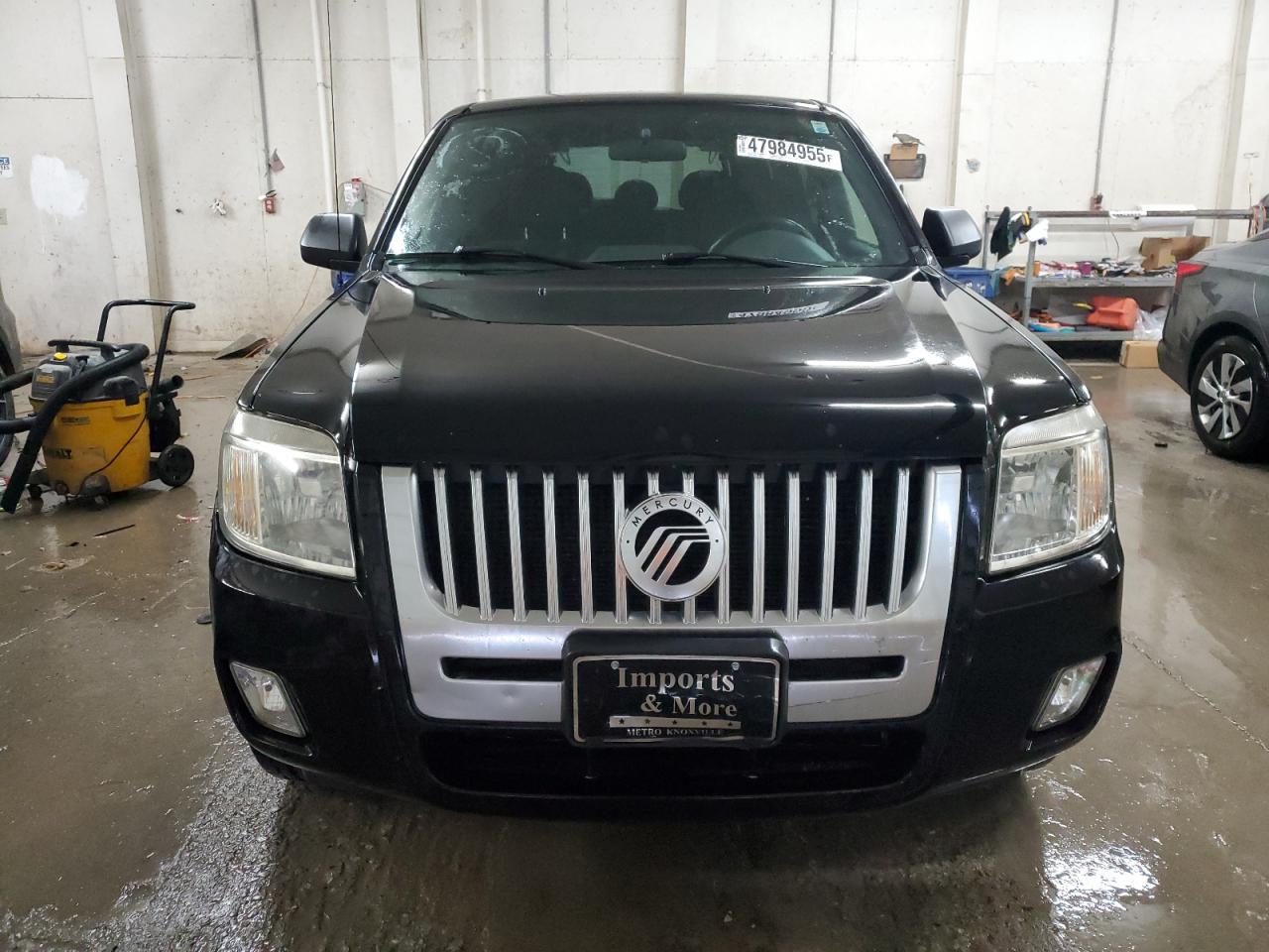 2008 Mercury Mariner - Image 2