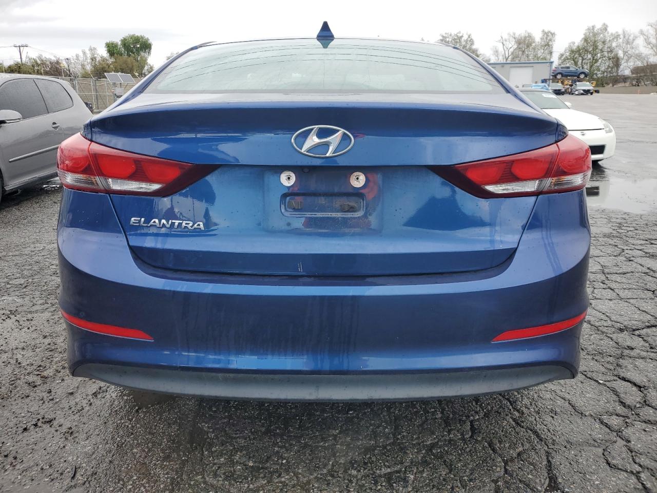 2018 Hyundai Elantra - Image 6