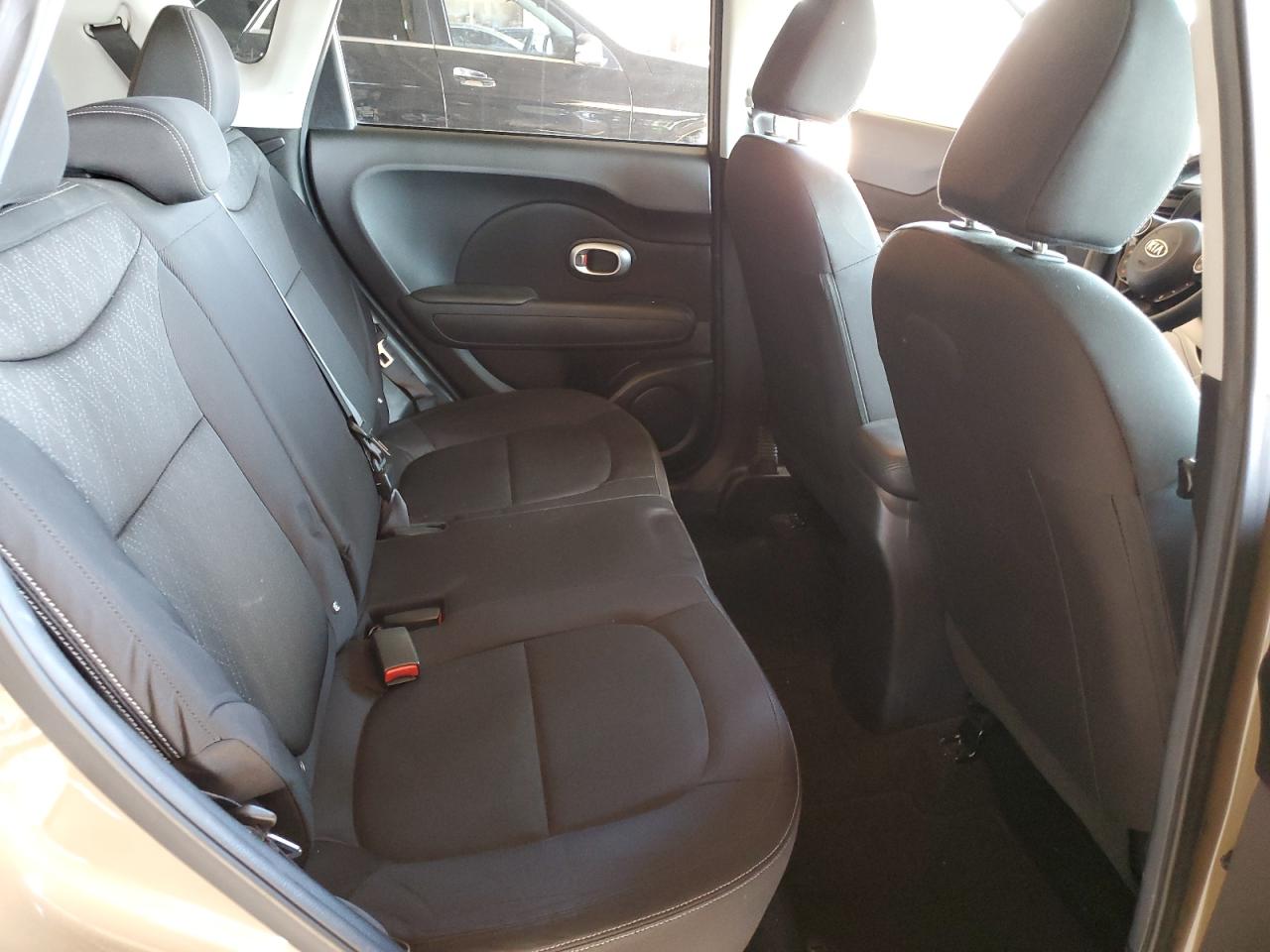 2015 Kia Soul - Image 10