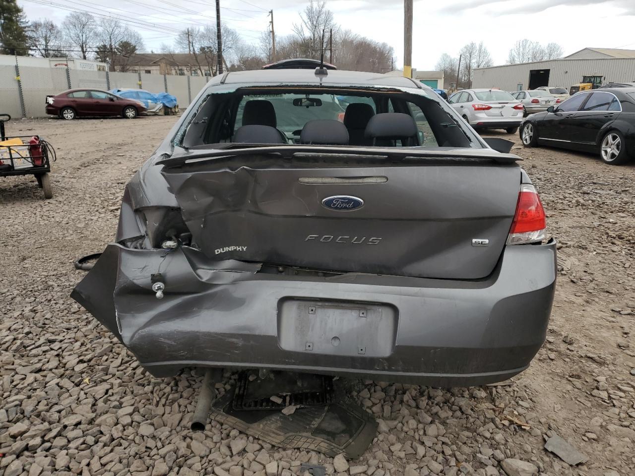 2010 Ford Focus - Image 6